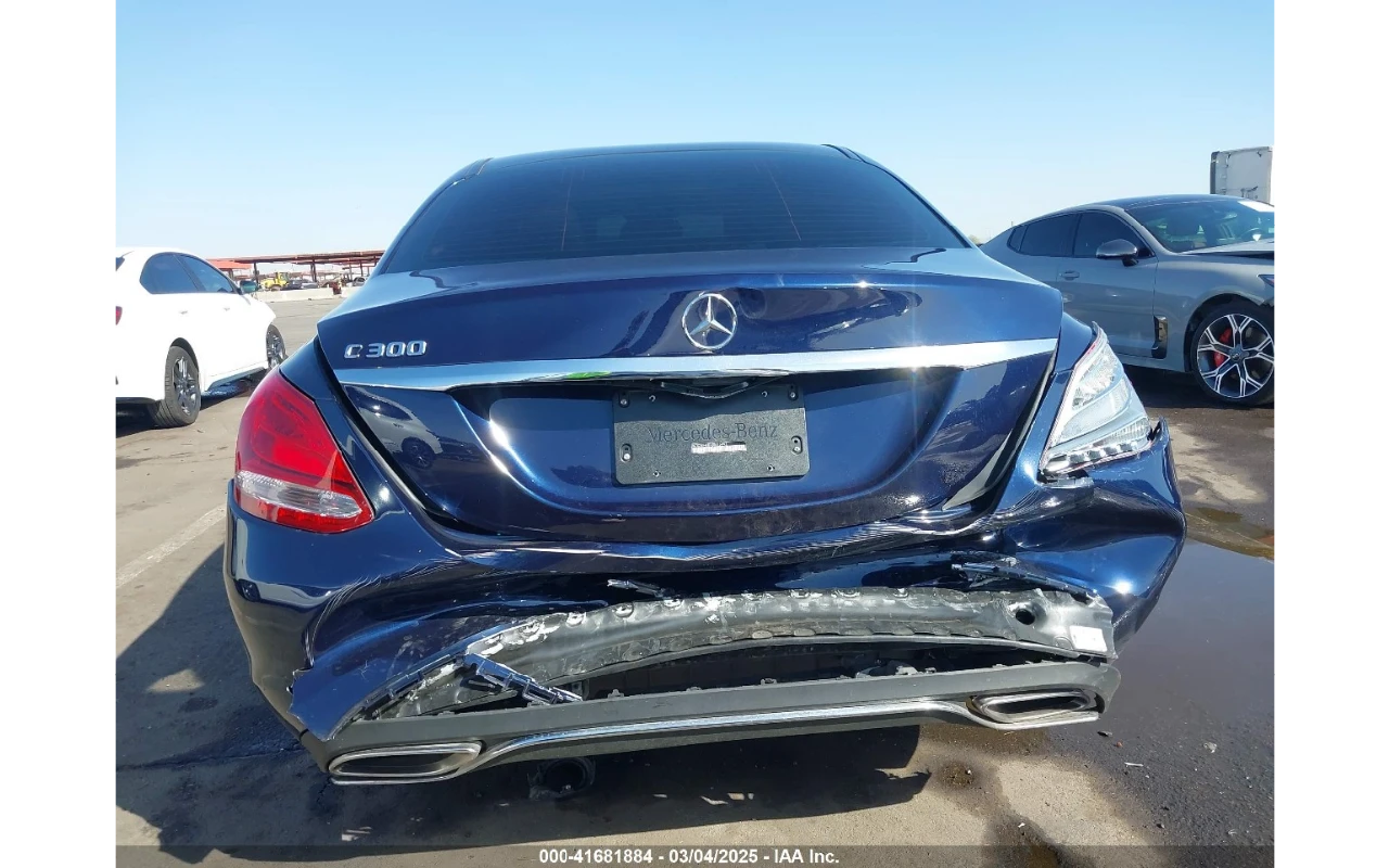 Mercedes-Benz C 300 2.0L * RWD * ЛИЗИНГ - изображение 7