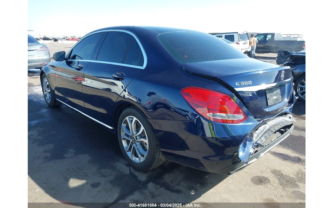 Mercedes-Benz C 300 2.0L * RWD * ЛИЗИНГ - изображение 5