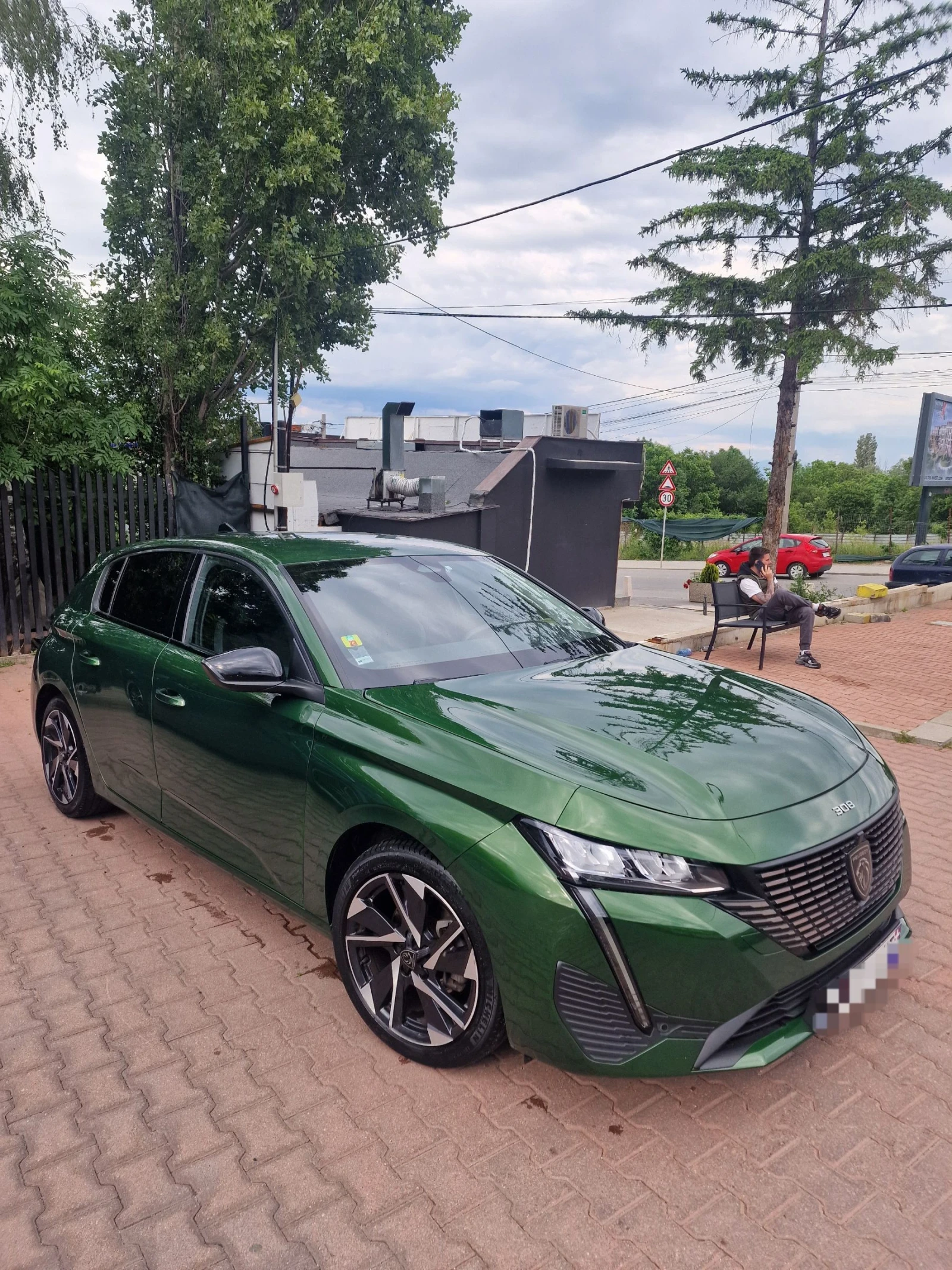 Peugeot 308 Allure 1.2 Pure Tech 130 BVM6 - изображение 2