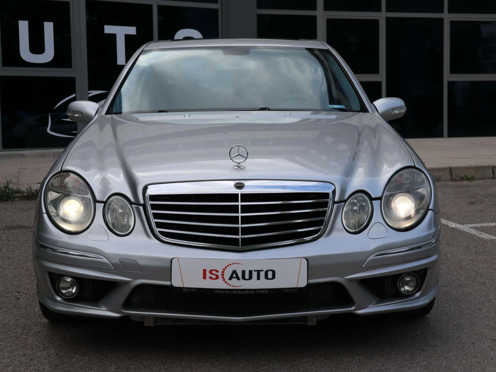 Mercedes-Benz E 55 AMG Harman Kardon/Memory/Navi/BiXenon - изображение 2