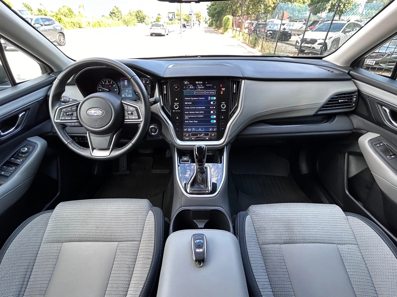 Subaru Outback Premium 2.5 AWD AUT 42хил.км - изображение 6