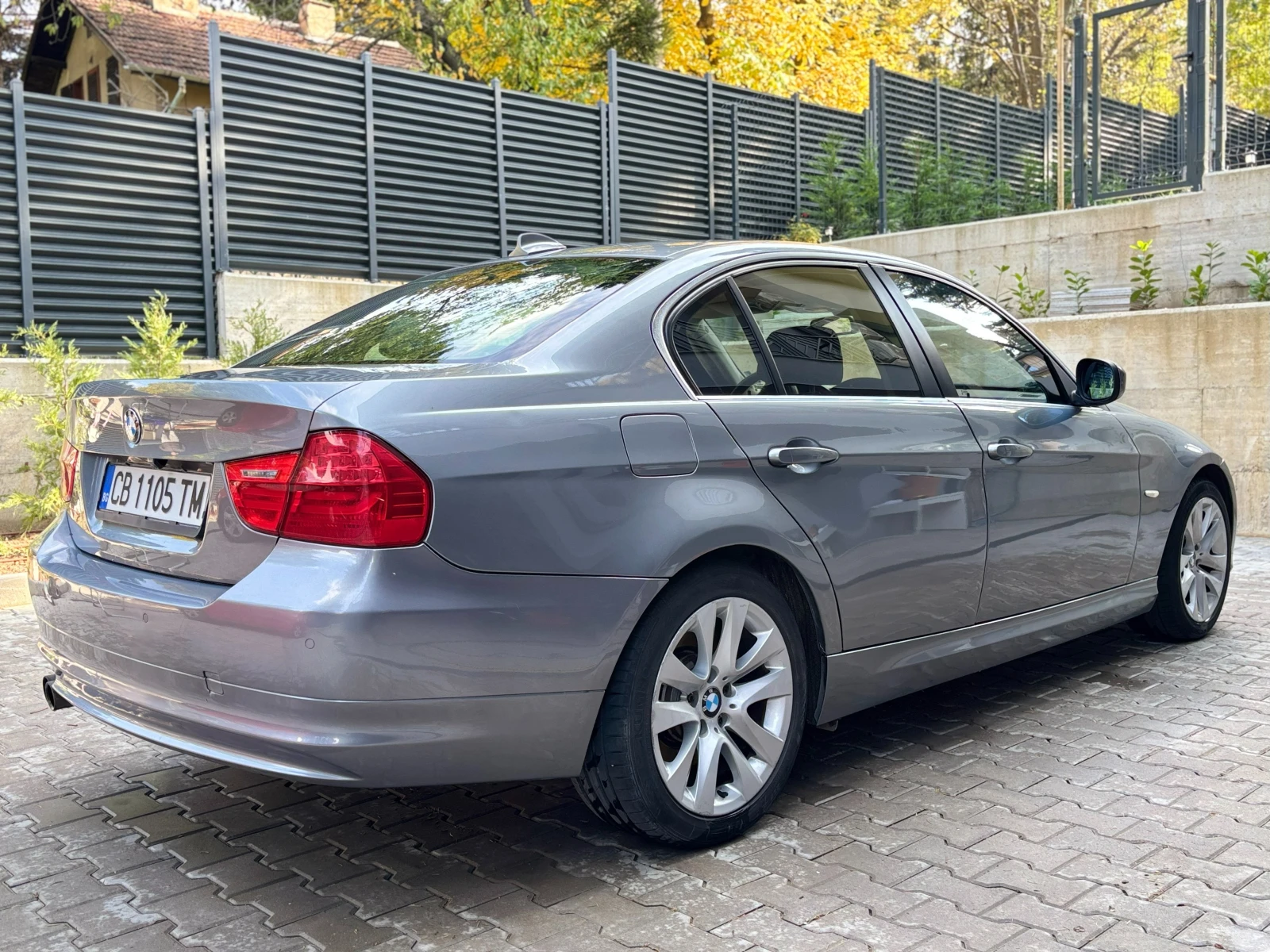 BMW 330  - изображение 3