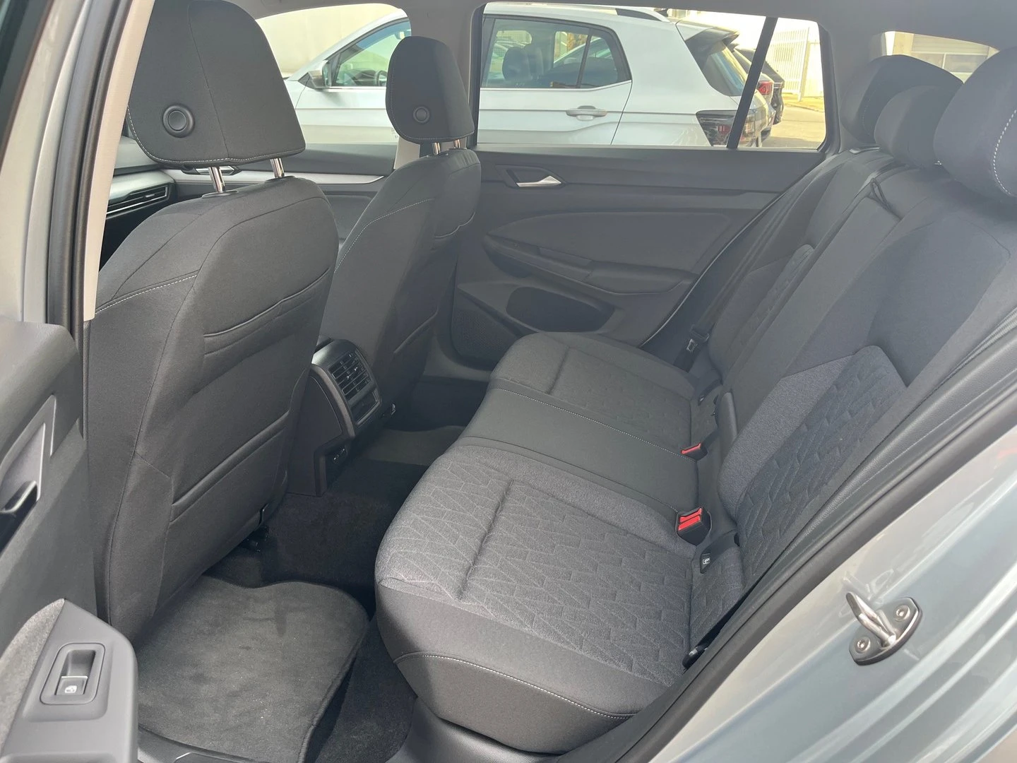 VW Golf Variant 8 Life PLUS 2.0 TDI SCR | Mobile.bg � ����������� 6