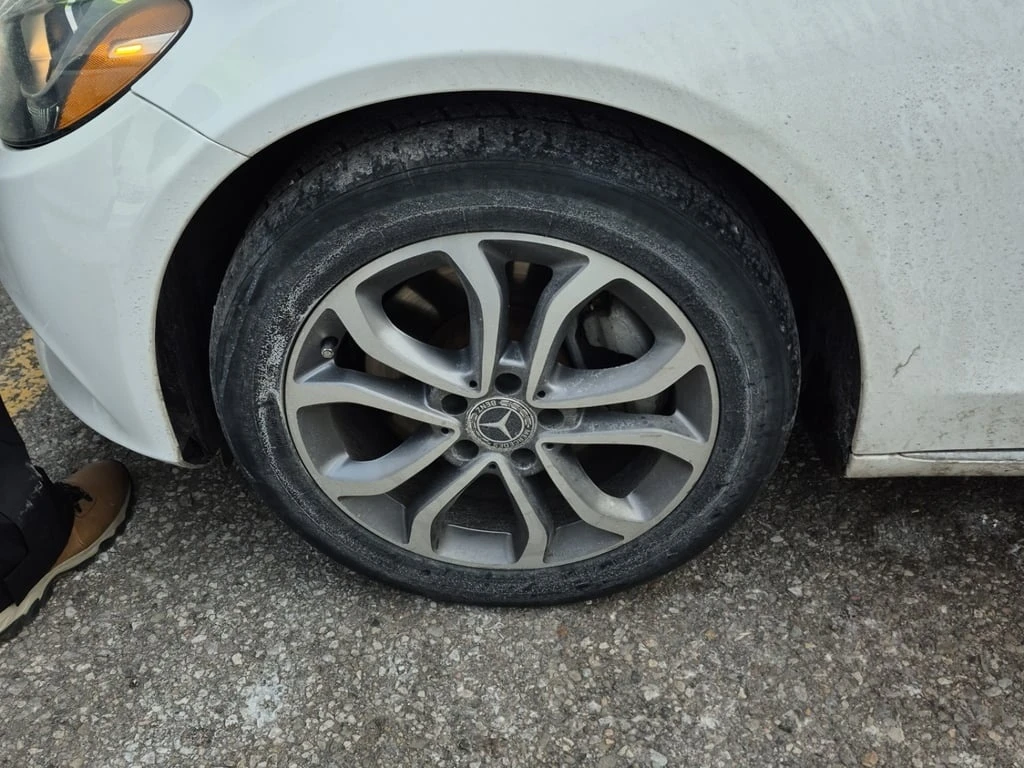 Mercedes-Benz C 300 * CARFAX * БЕЗ ПЪРВОНАЧАЛНА ВНОСКА - изображение 6