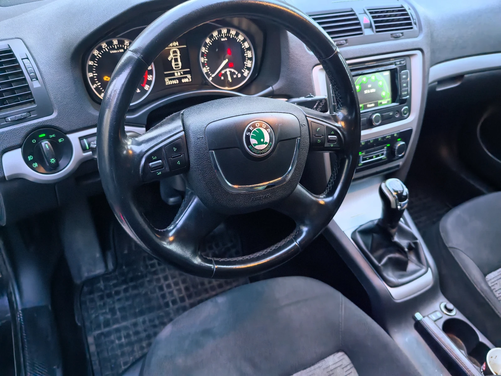 Skoda Octavia 1.6TDi | Mobile.bg � ����������� 9