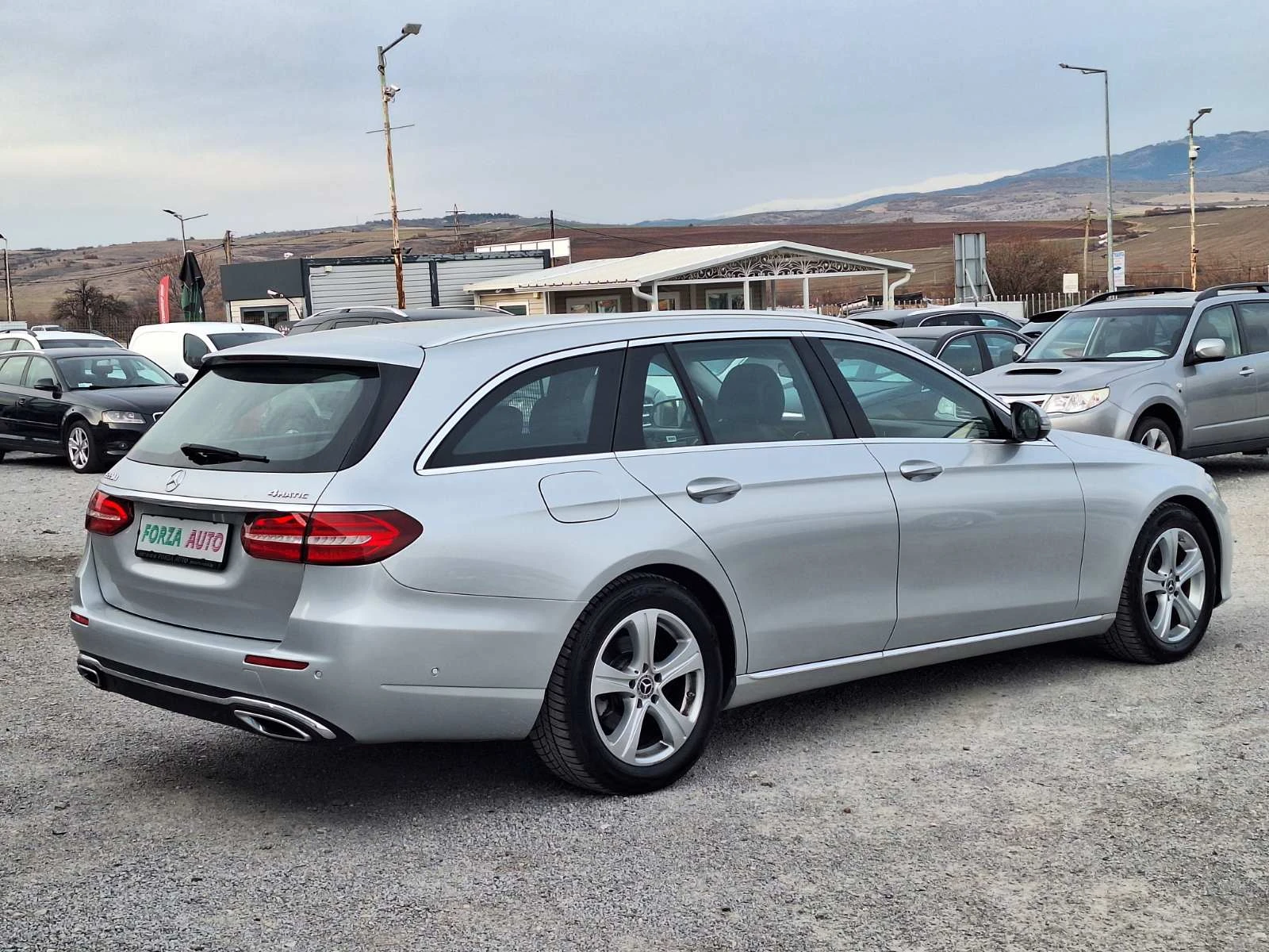 Mercedes-Benz E 220 CDI-4 MATIC-2018г, снимка 5 - Автомобили и джипове - 53727223