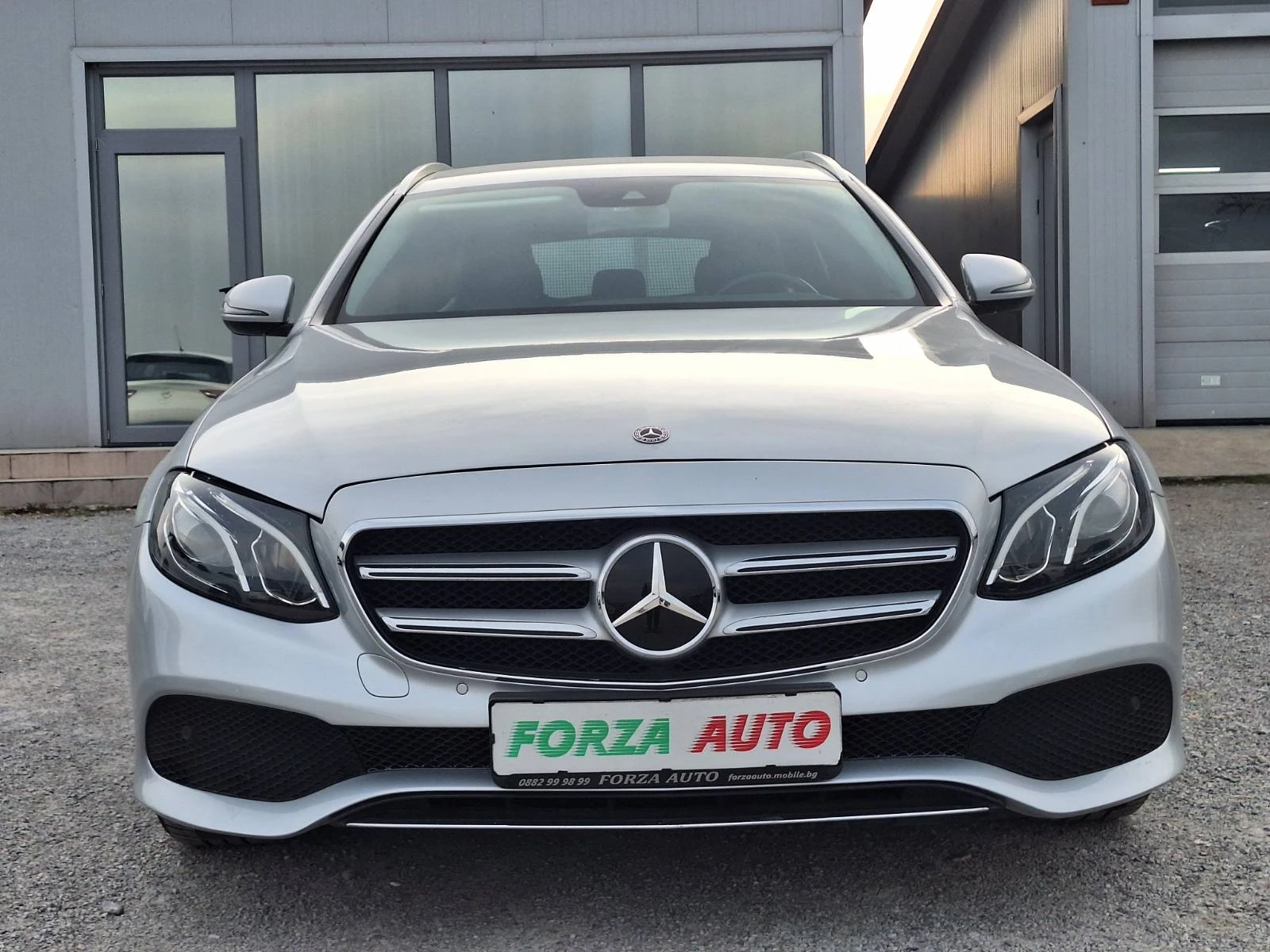 Mercedes-Benz E 220 CDI-4 MATIC-2018г, снимка 8 - Автомобили и джипове - 53727223