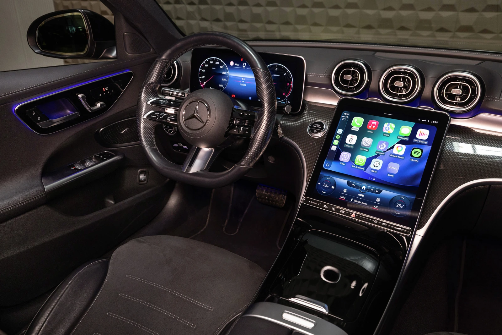 Mercedes-Benz C 300 d AMG Line* EQ Boost 9G-tronic* Apple CarPlay, снимка 11 - Автомобили и джипове - 53801448