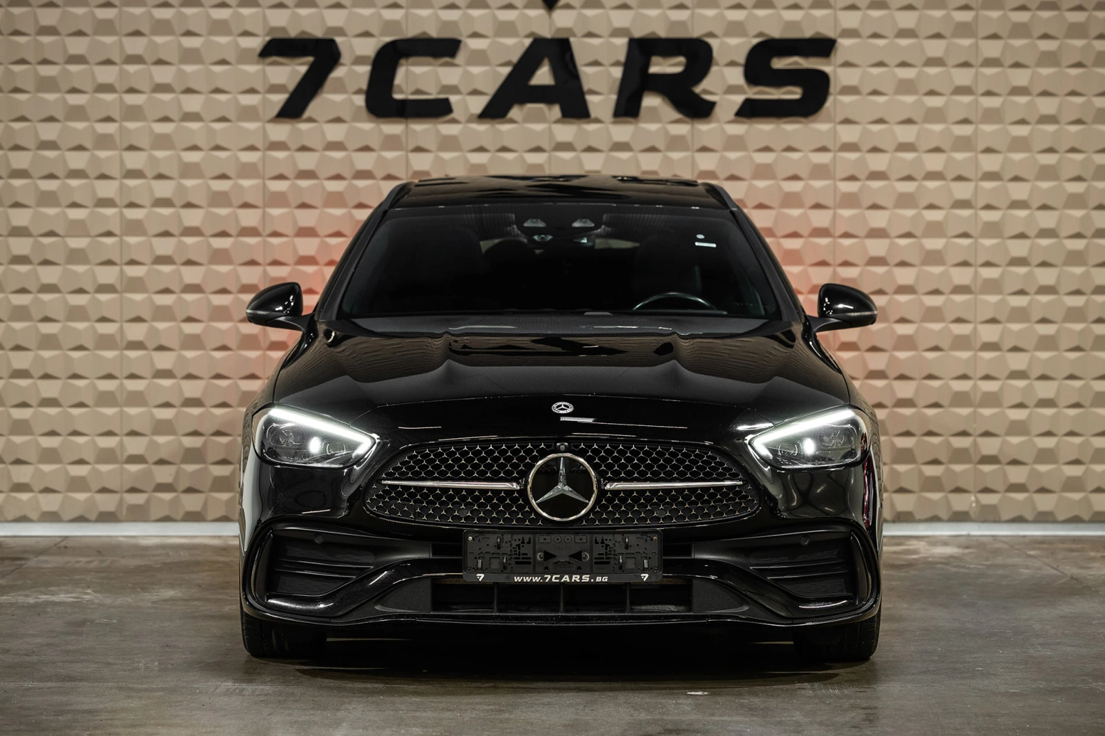 Mercedes-Benz C 300 d AMG Line* EQ Boost 9G-tronic* Apple CarPlay, снимка 2 - Автомобили и джипове - 53801448