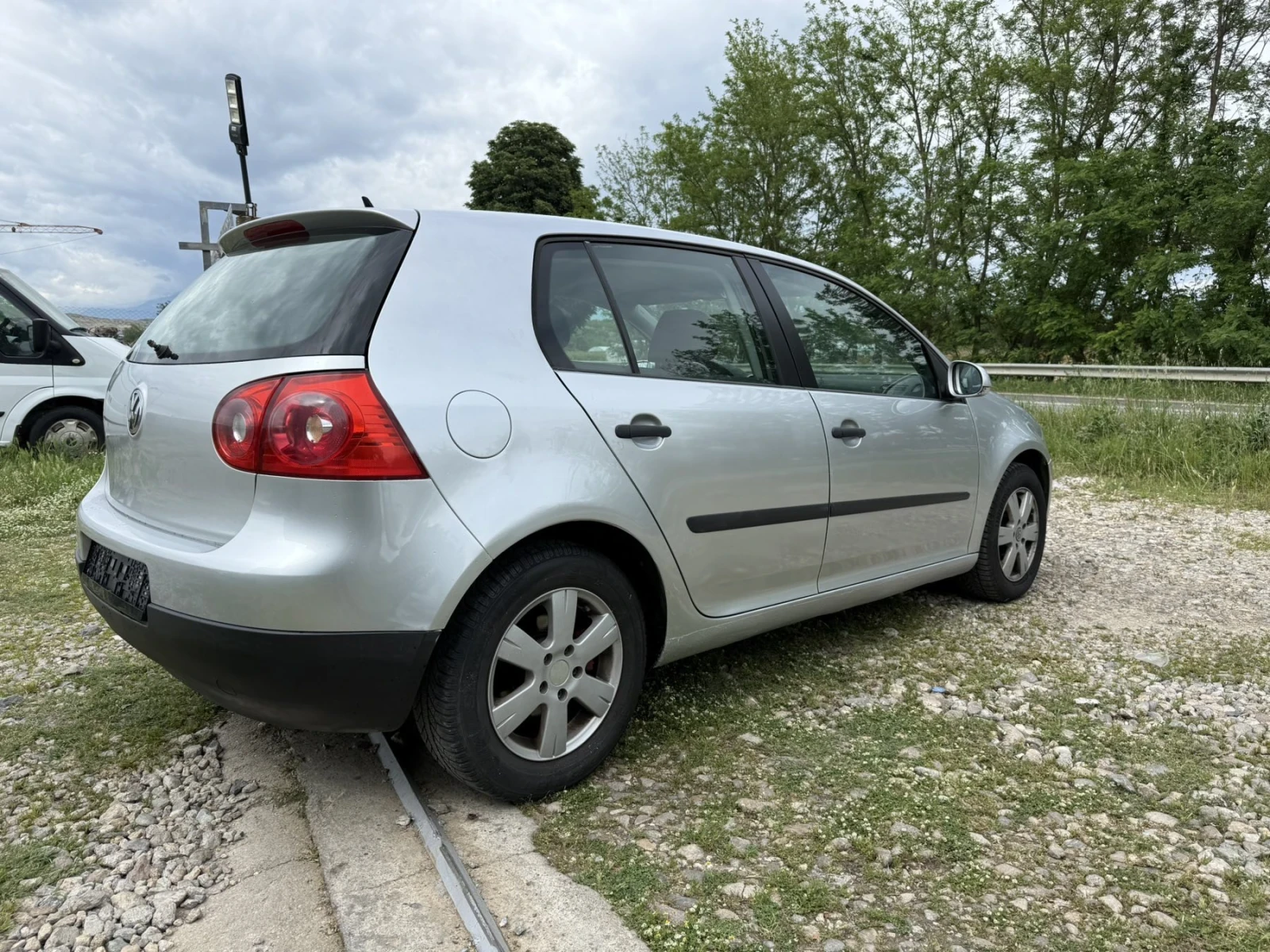 VW Golf 1.9TDI, снимка 8 - Автомобили и джипове - 54336308