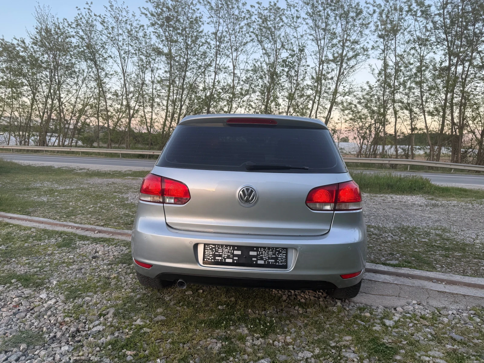 VW Golf TDI Топ парктроник, снимка 6 - Автомобили и джипове - 54336308