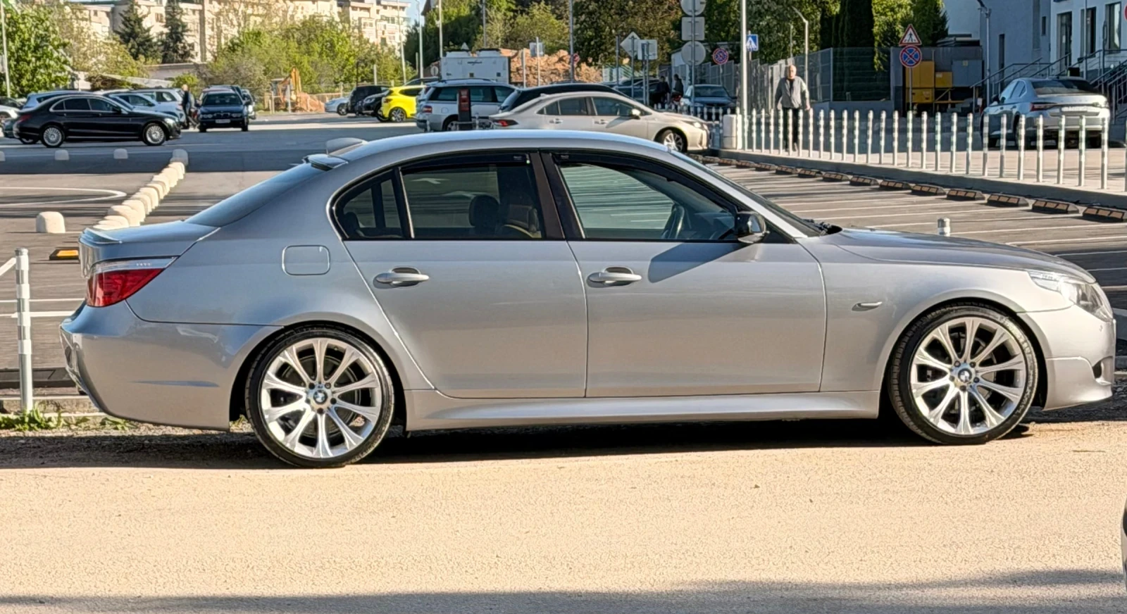 BMW 530
