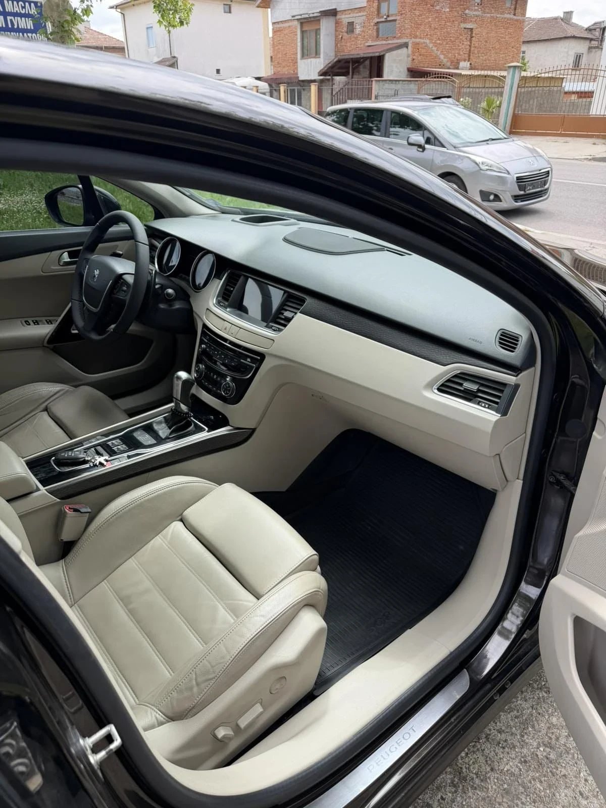 Peugeot 508 2.0 DIESEL AUSTRIA, снимка 11 - Автомобили и джипове - 54607047