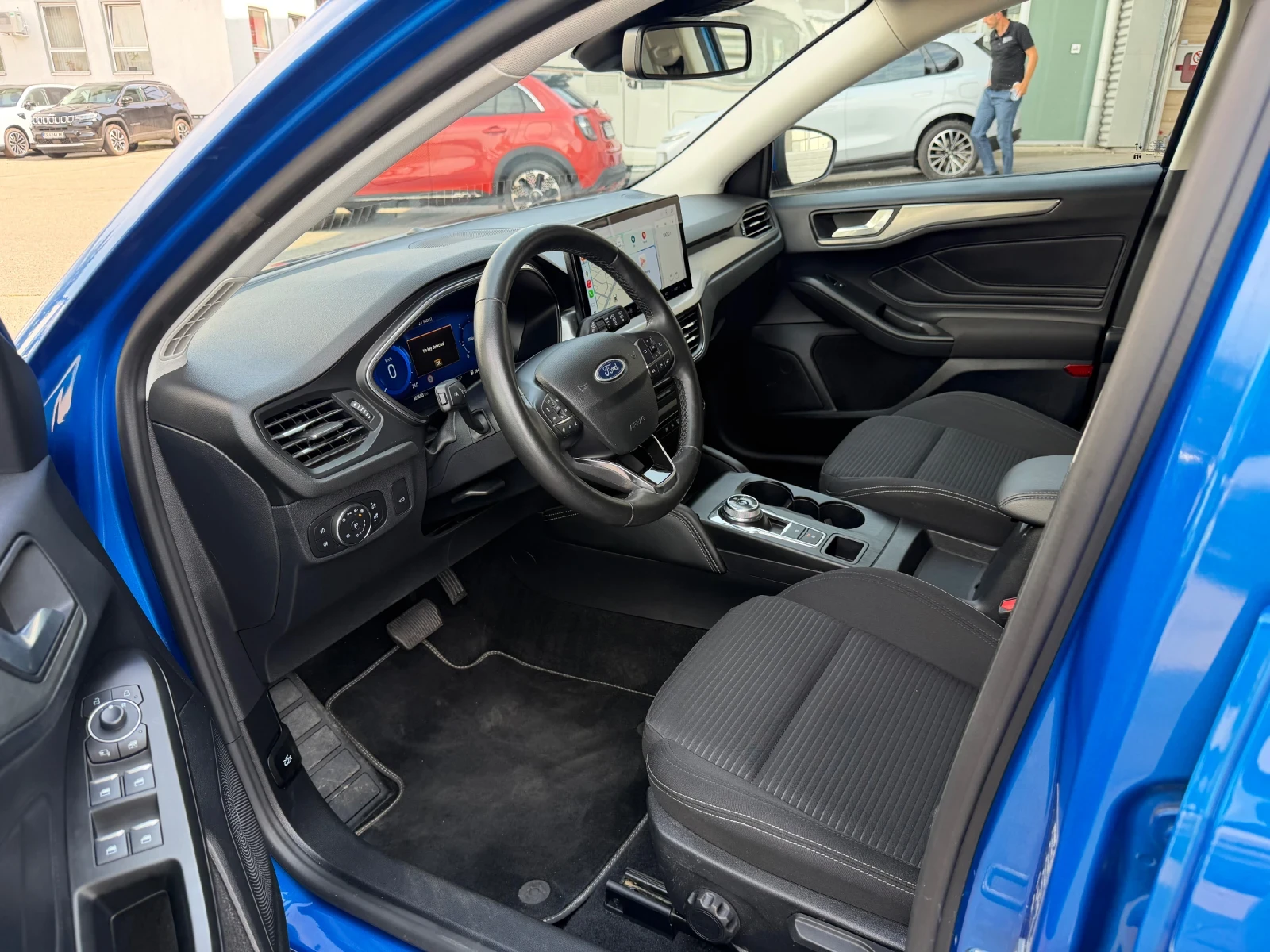 Ford Focus 1.5TDCi EcoBlue 115k.c. TITANIUM X, снимка 7 - Автомобили и джипове - 55146930