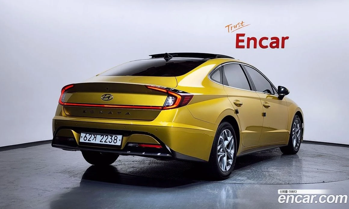 Hyundai Sonata 2.0 Premium Millennial, снимка 2 - Автомобили и джипове - 55676652