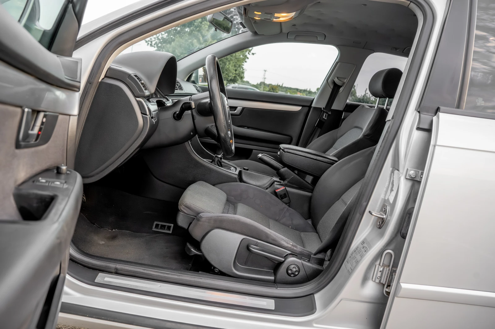 Audi A4, снимка 12 - Автомобили и джипове - 55695946