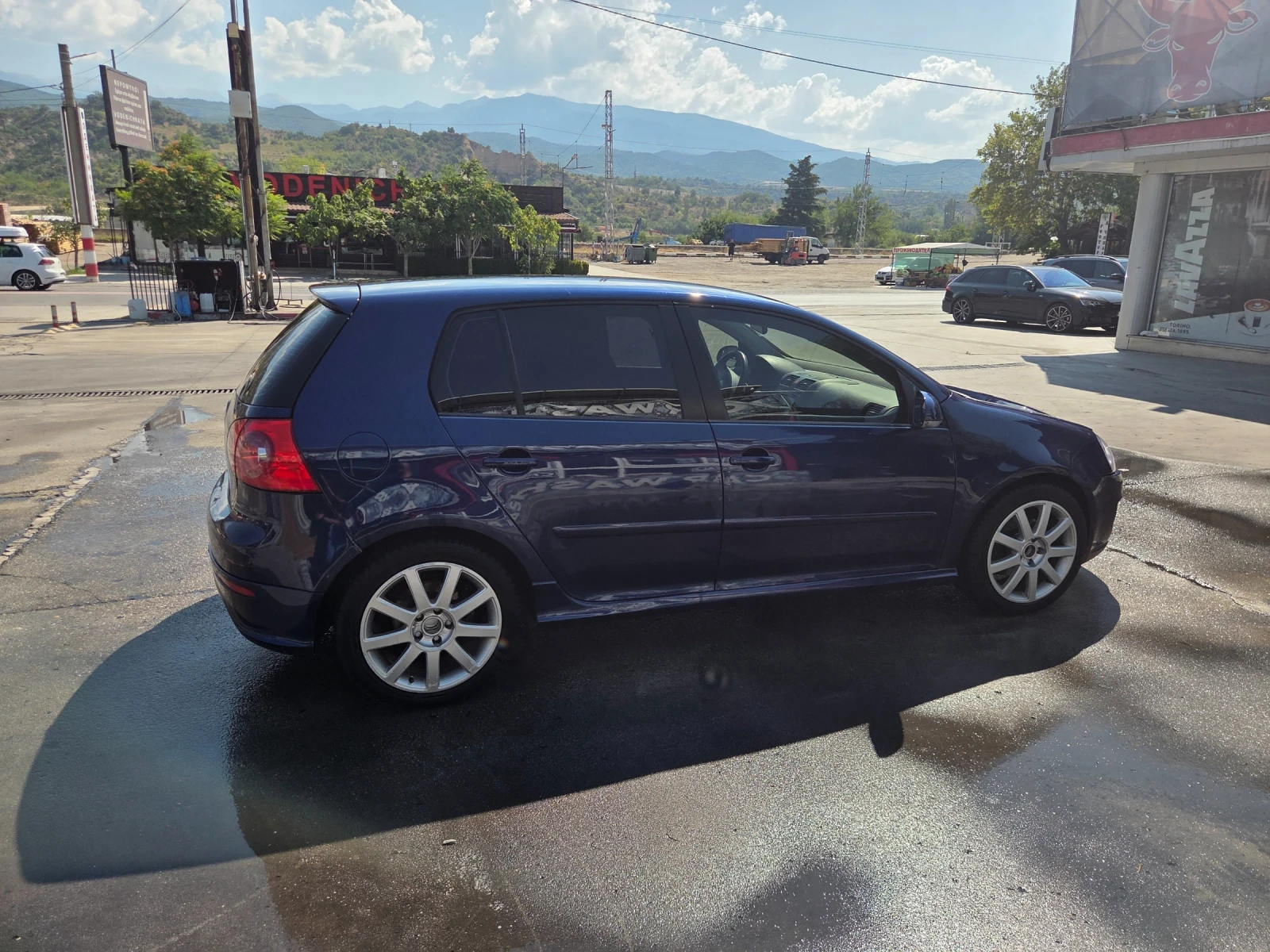 VW Golf 5, снимка 5 - Автомобили и джипове - 55843274