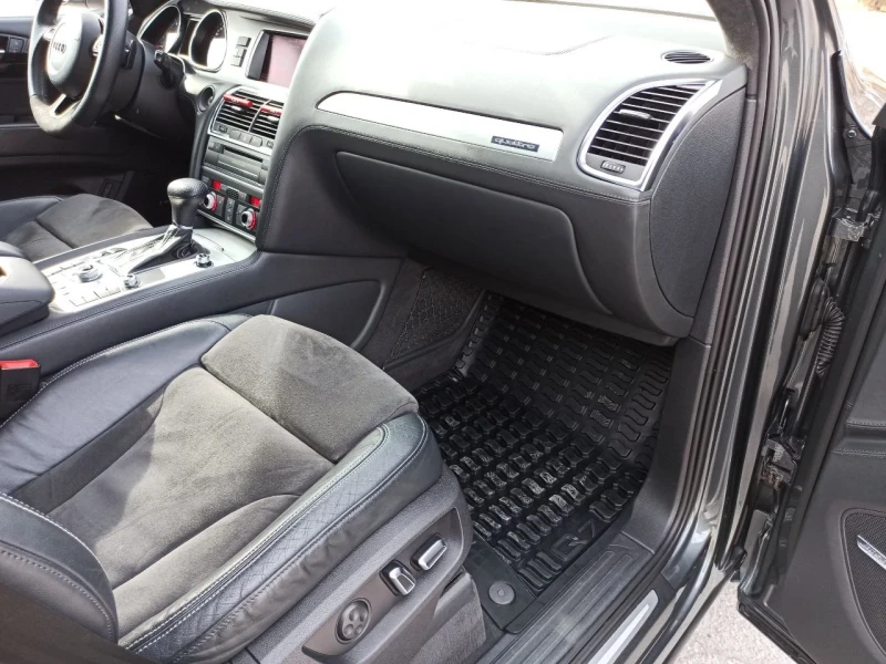 Audi Q7, снимка 7 - Автомобили и джипове - 52422390