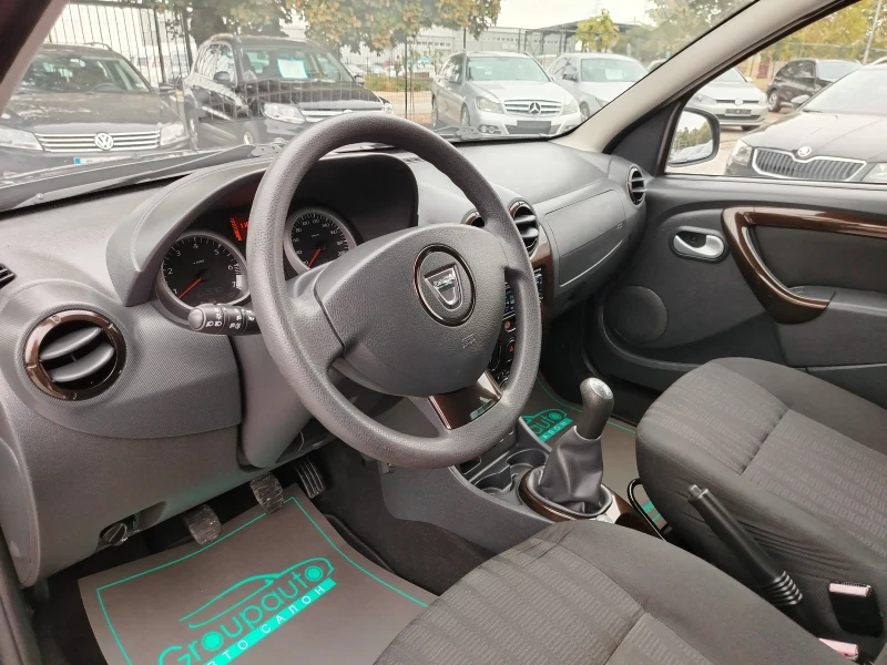 Dacia Duster 1.6i-105к.с/ГАЗОВ ИНЖЕКЦИОН/118х.км!!!, снимка 9 - Автомобили и джипове - 51881963