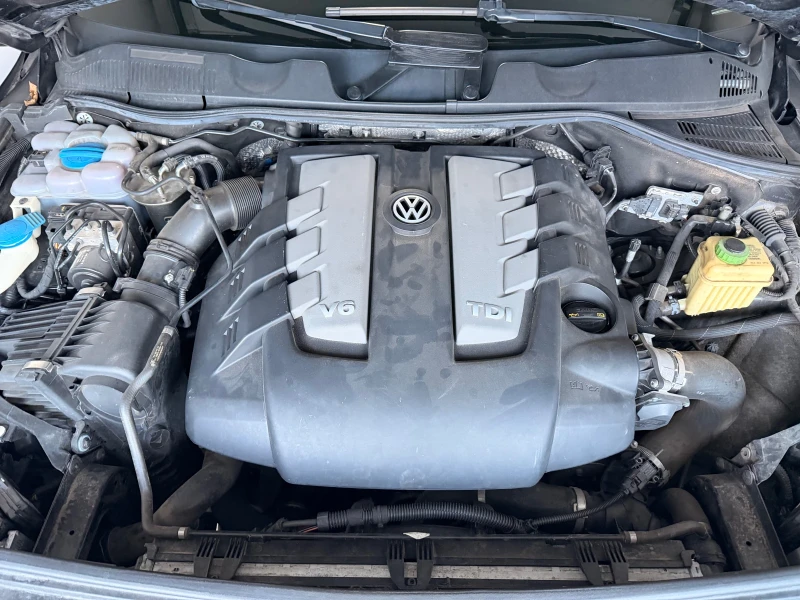 VW Touareg Carat Edition, снимка 9 - Автомобили и джипове - 52683180