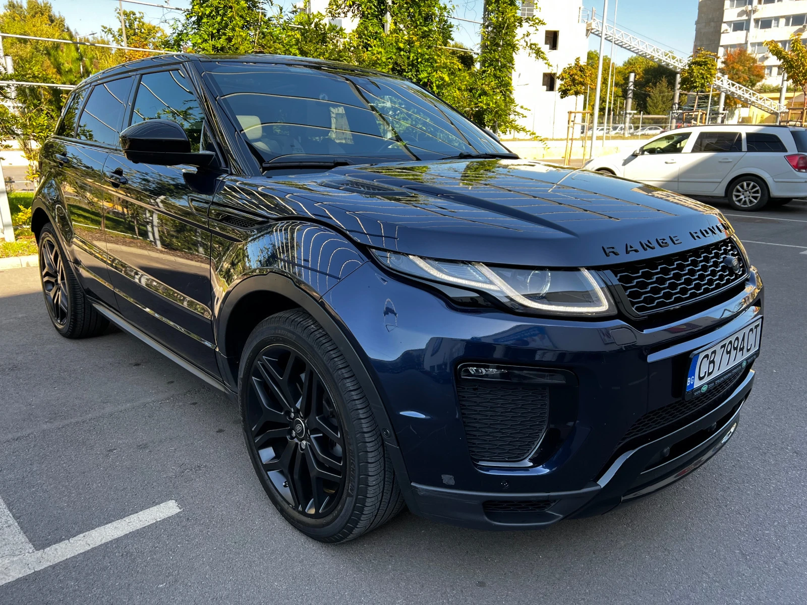 Land Rover Range Rover Evoque 2.0 TD4 * 180p.s * AWD * Dynamic  - изображение 3