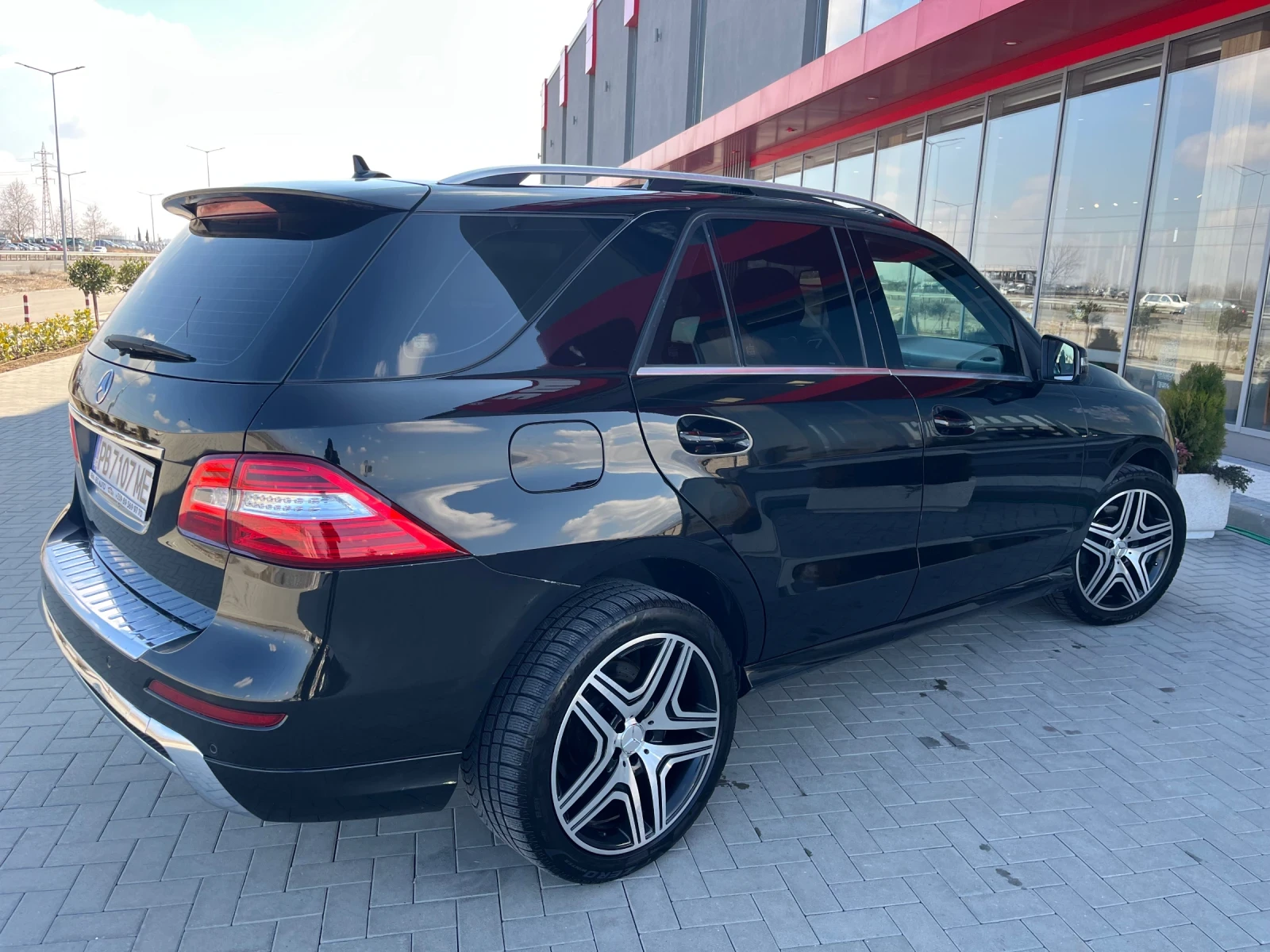 Mercedes-Benz ML 350 AMG/Панорама - изображение 4
