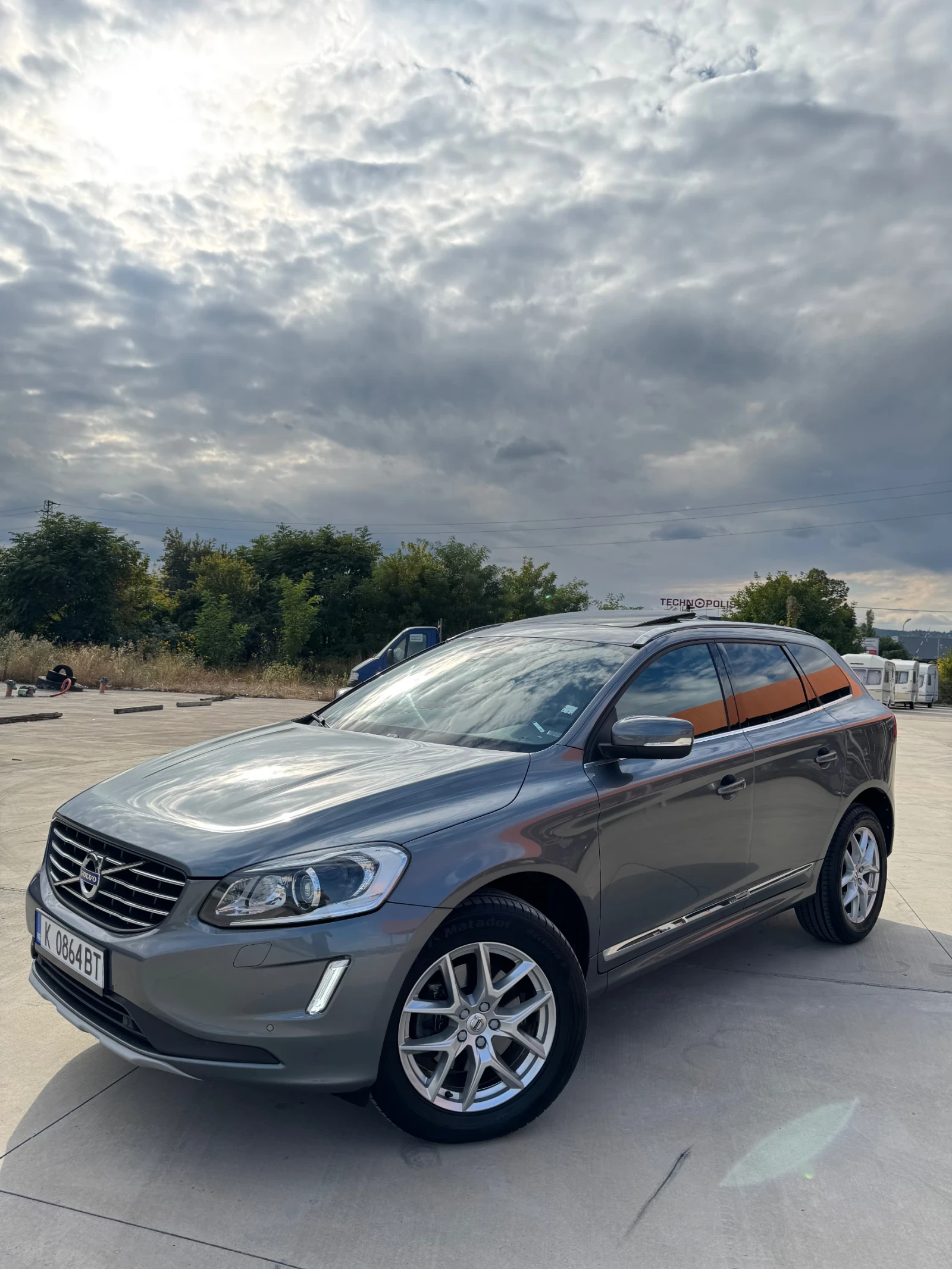 Volvo XC60 R-DESING - изображение 2