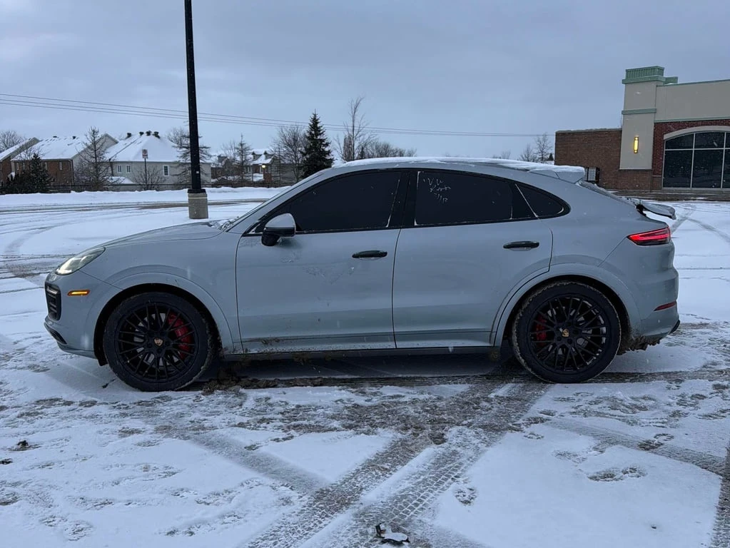 Porsche Cayenne GTS | CARFAX | SPORT CHRONO | BOSE - изображение 2