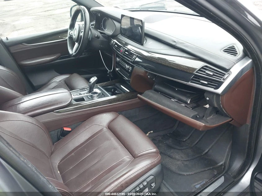 BMW X5 4.4l xDrive50I, снимка 5 - Автомобили и джипове - 53778244