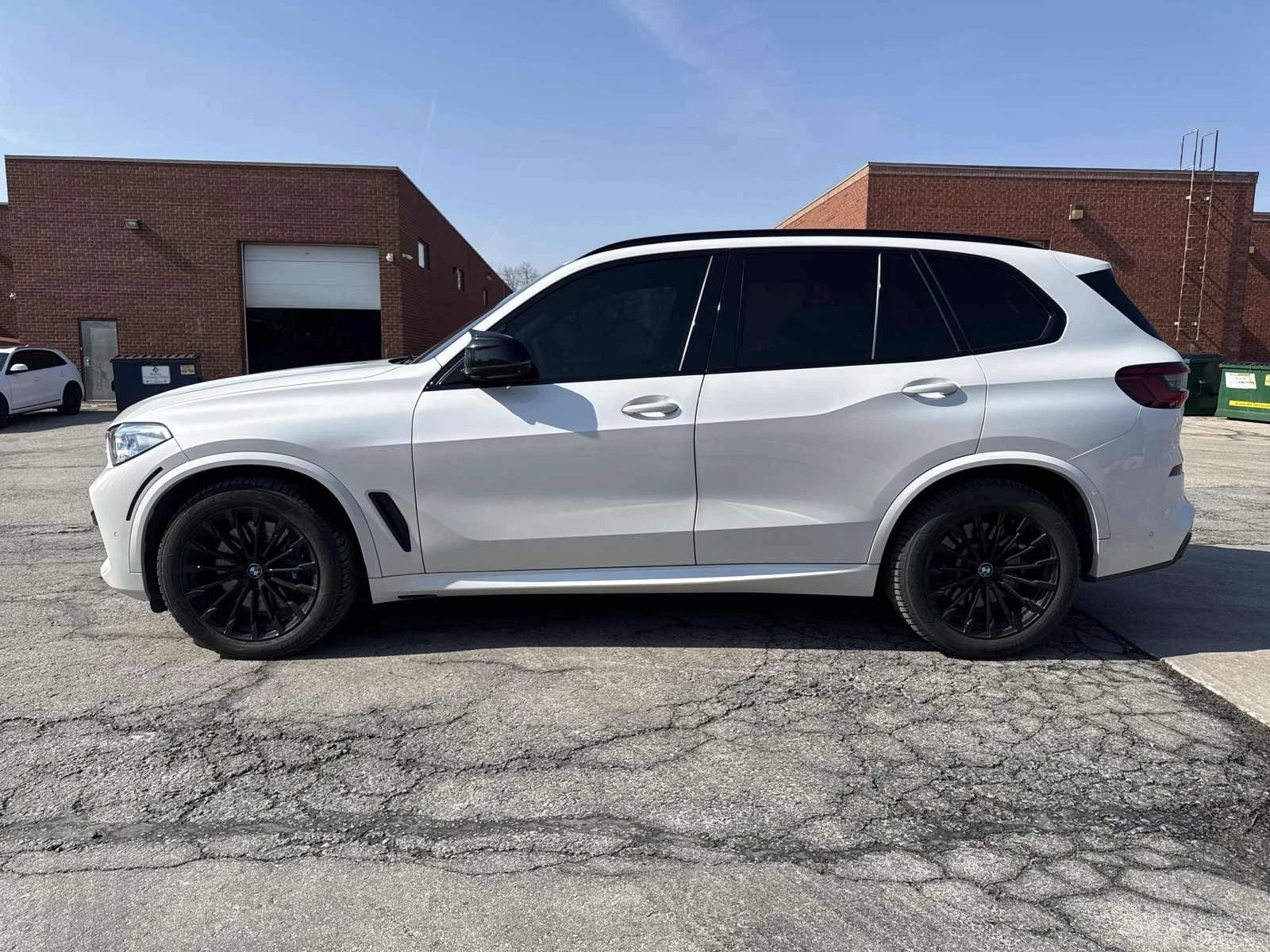 BMW X5 BMW X5 xDrive 40i / M-sport / SWAROVSKI, снимка 3 - Автомобили и джипове - 54415247