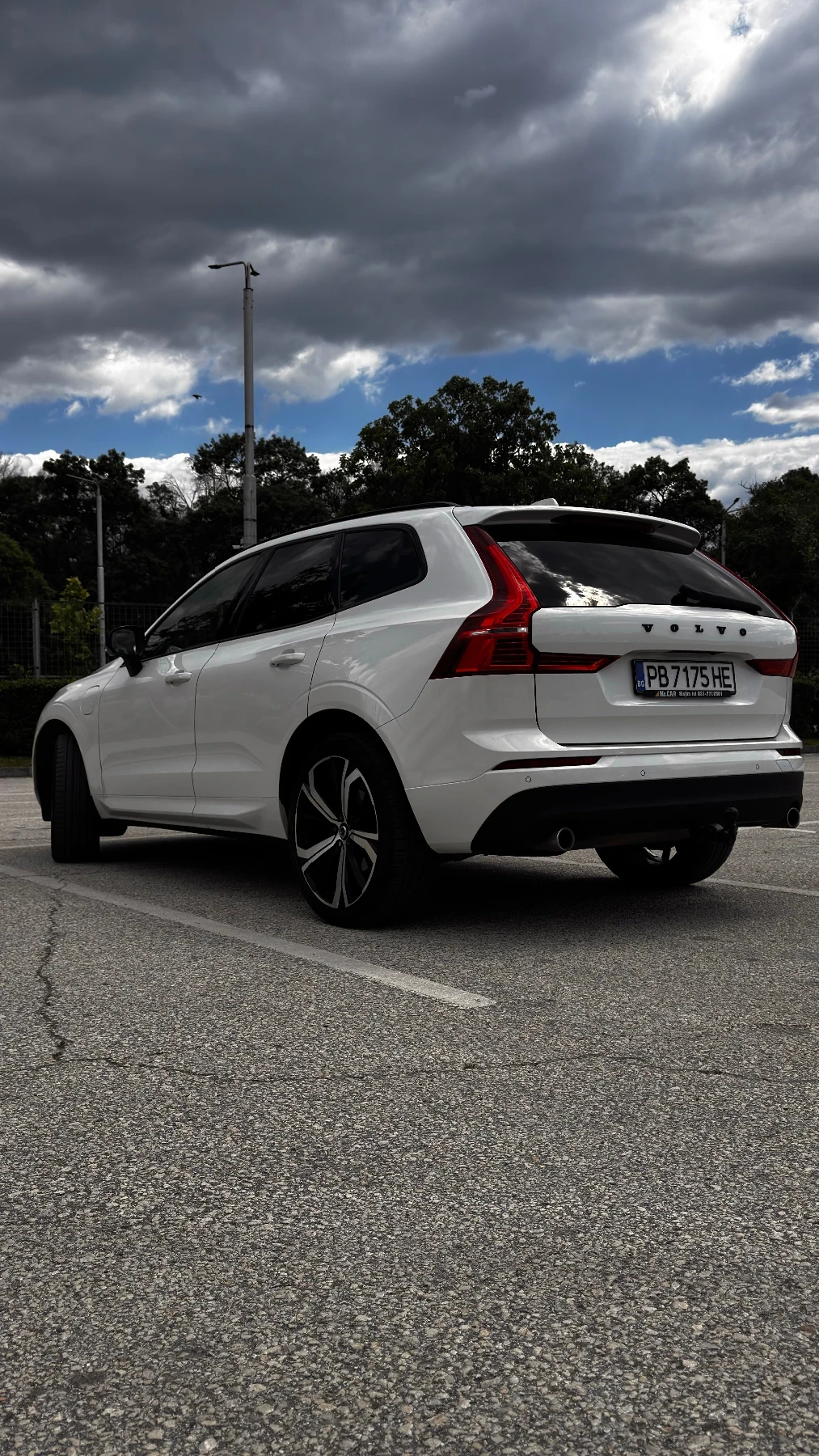 Volvo XC60 T8 Twin Engine, снимка 5 - Автомобили и джипове - 54670237