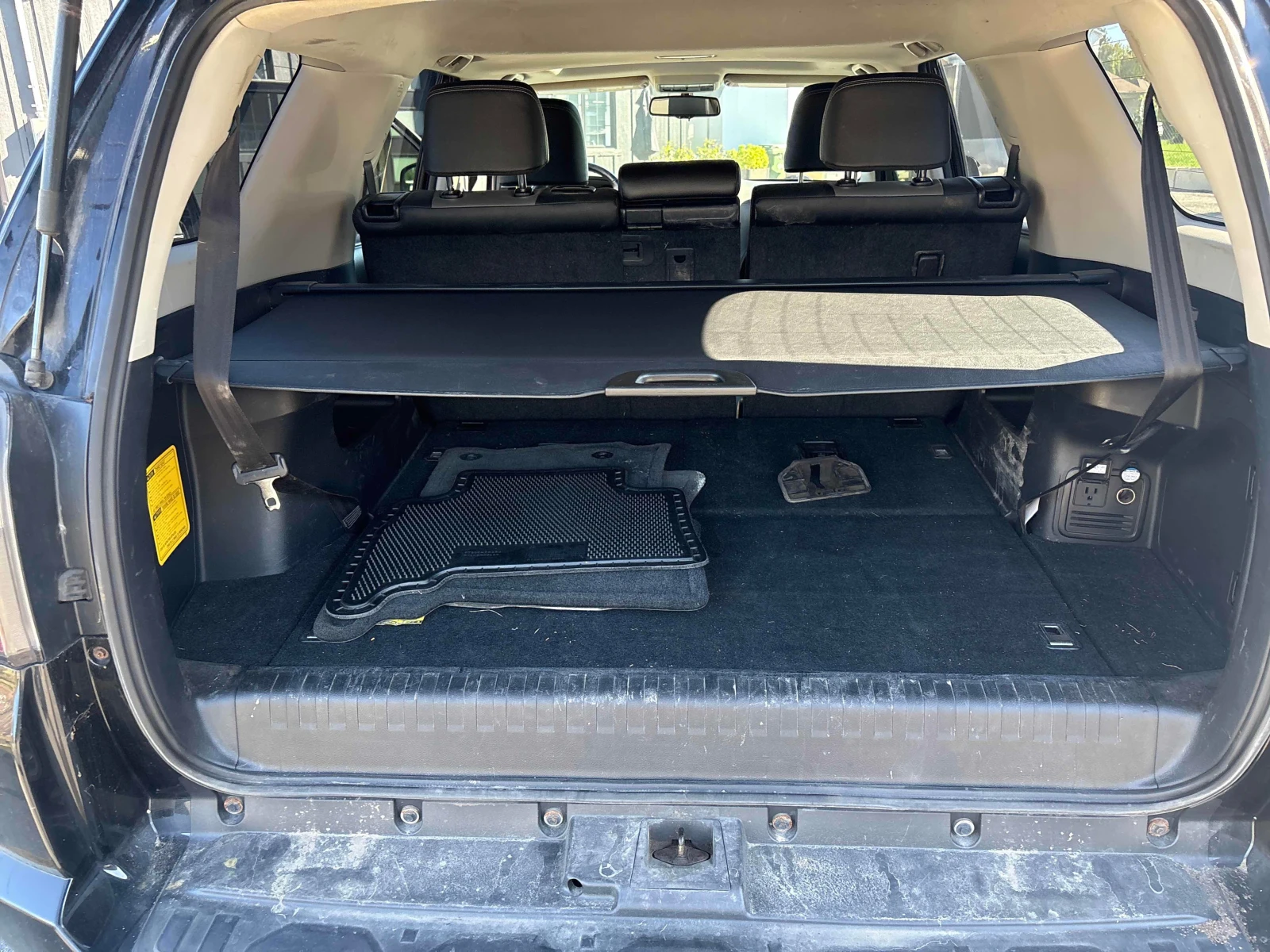 Toyota 4runner SR5 | CARFAX | БЕЗ ИНЦИДЕНТИ, снимка 12 - Автомобили и джипове - 56145256