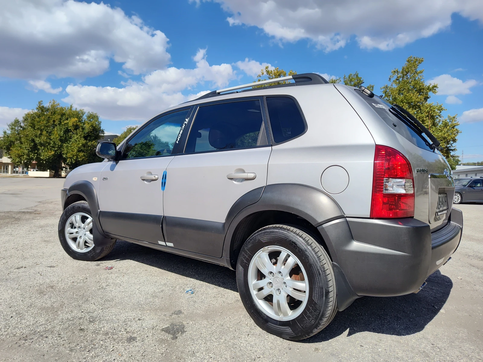 Hyundai Tucson 4WD, снимка 4 - Автомобили и джипове - 56214680