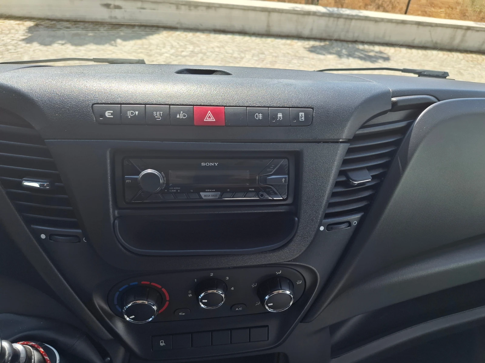 Iveco Daily 35S13V 12 mc | Mobile.bg � ����������� 12