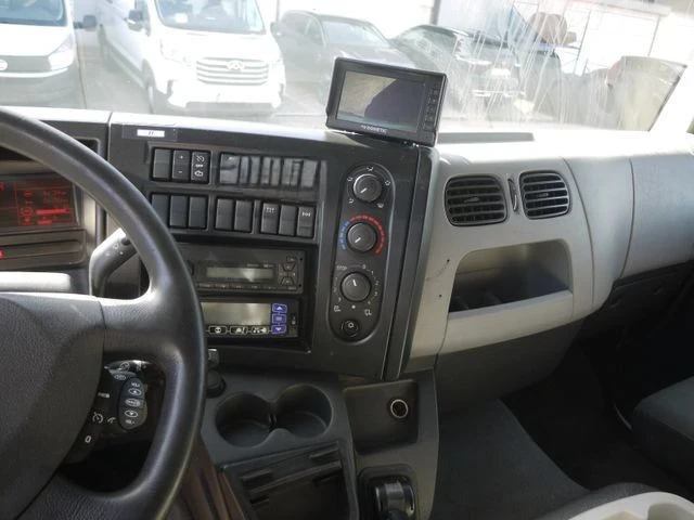 Renault D D12.240, снимка 11 - Камиони - 56621146