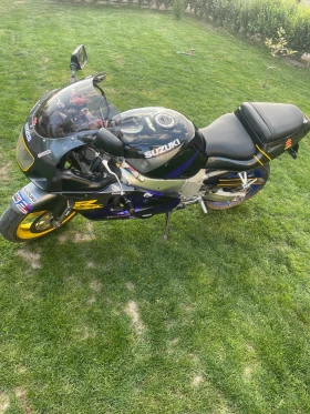 Обява за продажба на Suzuki Gsxr 600 ~4 300 лв. - изображение 8