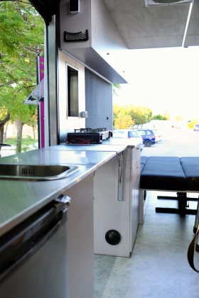 Кемпер Mercedes-Benz 316, снимка 8