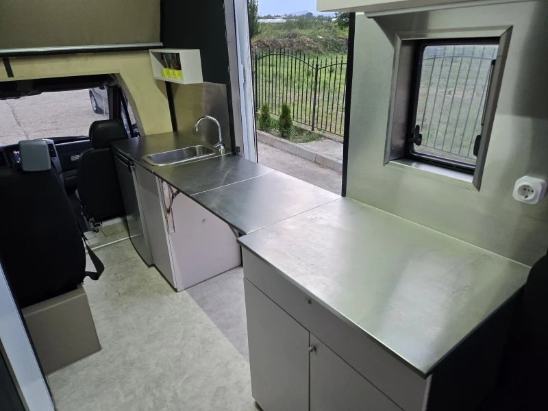 Кемпер Mercedes-Benz 316, снимка 6 - Каравани и кемпери - 50717813