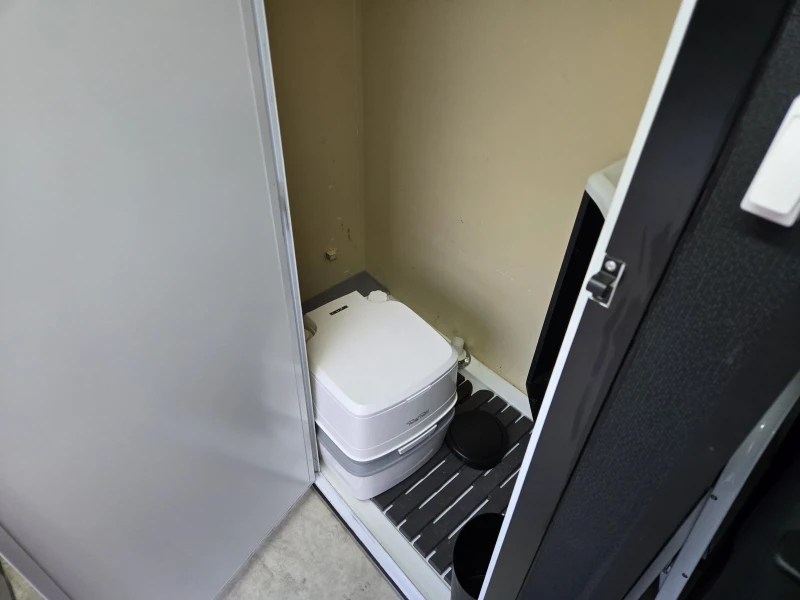 Кемпер Mercedes-Benz 316, снимка 7 - Каравани и кемпери - 50717813