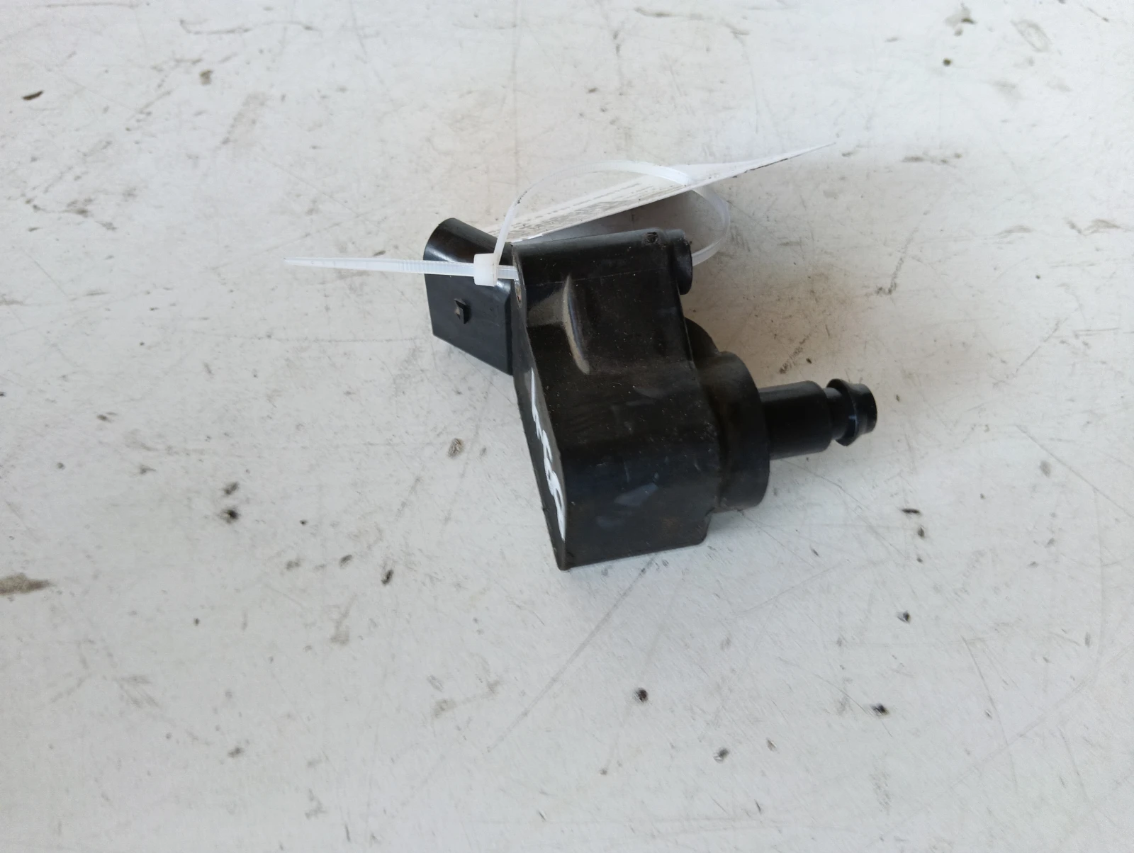 бобина 2.0 TFSI 06L905110E Audi A4