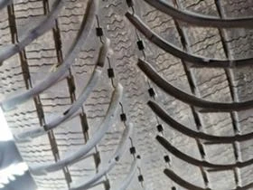 Гуми Зимни 235/60R18, снимка 4