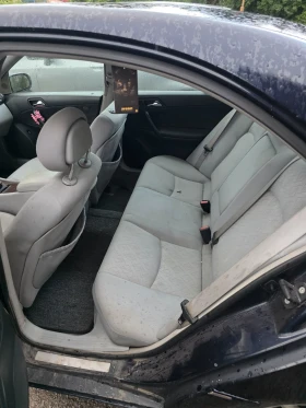 Mercedes-Benz C 220 2.2 CDI РЪЧКА 6 СКОРОСТИ , снимка 13