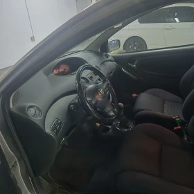 Toyota Yaris - 2600 € - 32948667 3