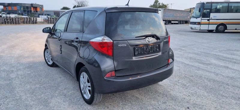 Toyota Verso S 1.33 DUAL-VVT- i  KEY LESS GO Navi Aвтоматик  EU-5, снимка 7 - Автомобили и джипове - 47281244