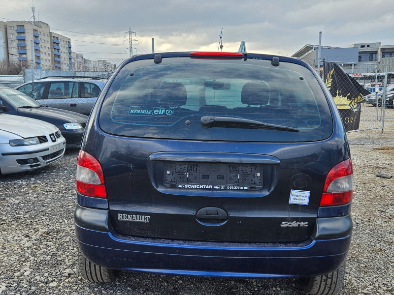 Renault Scenic 1.6 16v, снимка 6 - Автомобили и джипове - 44209255