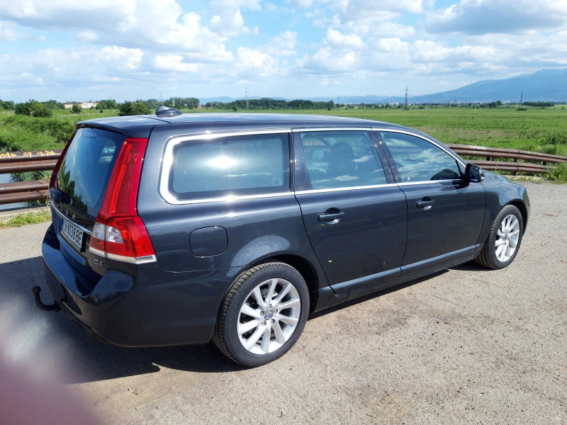 Volvo V70, снимка 12 - Автомобили и джипове - 46024932