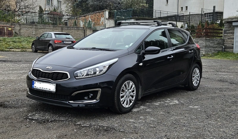 Kia Ceed, снимка 4 - Автомобили и джипове - 48132891