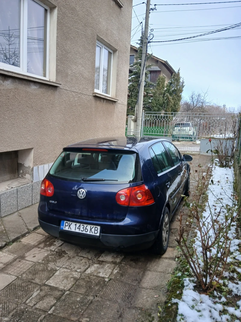 VW Golf 1.6, снимка 6 - Автомобили и джипове - 48271320