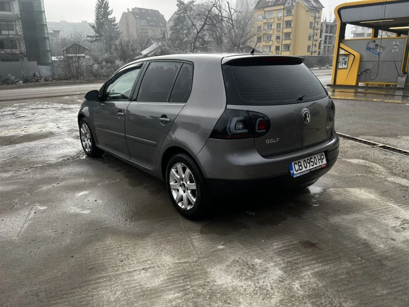 VW Golf, снимка 2 - Автомобили и джипове - 48512243