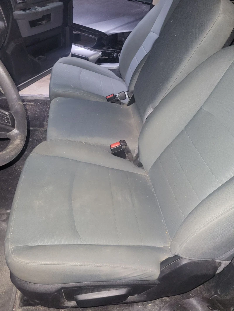 Dodge RAM 1500 Classic , снимка 6 - Автомобили и джипове - 52451274